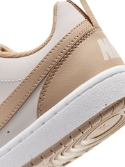 Naturlig Hvit - Nike Court Borough Low-sko til ungdom - Bilde 11 av 11