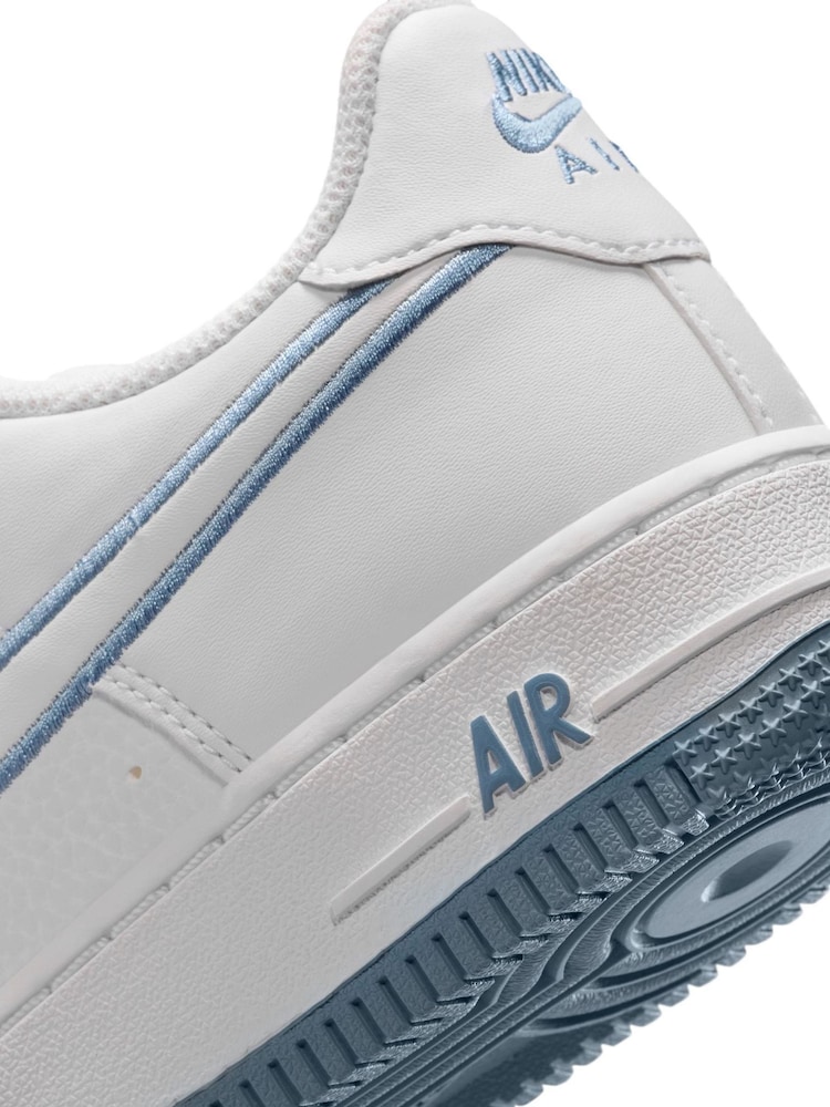 Nike White Youth Air Force 1 Trainers - Image 10 of 10