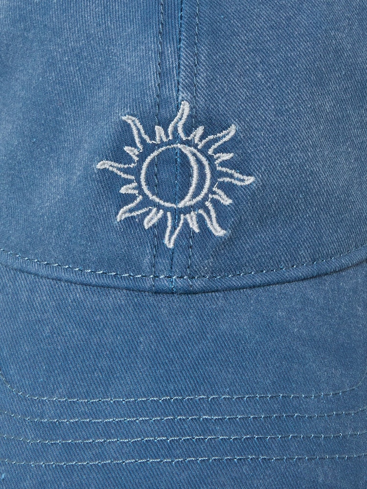 FatFace Blue Embroidered Sun Cap - Image 2 of 2 FatFace Blue Embroidered Sun Cap - Image 2 of 2