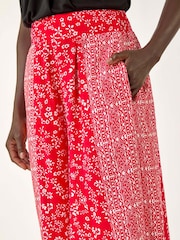 Roman Red Floral Print Wide Leg Palazzo Culottes Trousers - Image 5 of 5