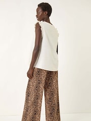 Roman White Linen Frill Sleeve Vest - Image 3 of 5