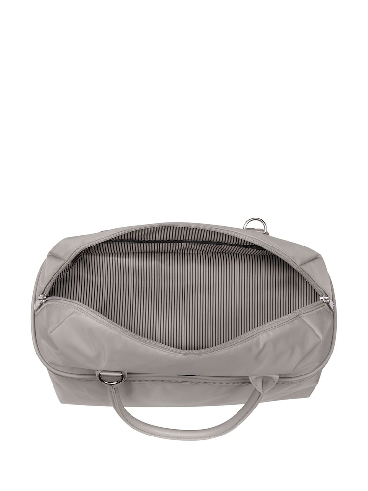 IT Luggage Small Grey Lustrous Luxe Moon Rock Holdall - Image 8 of 8