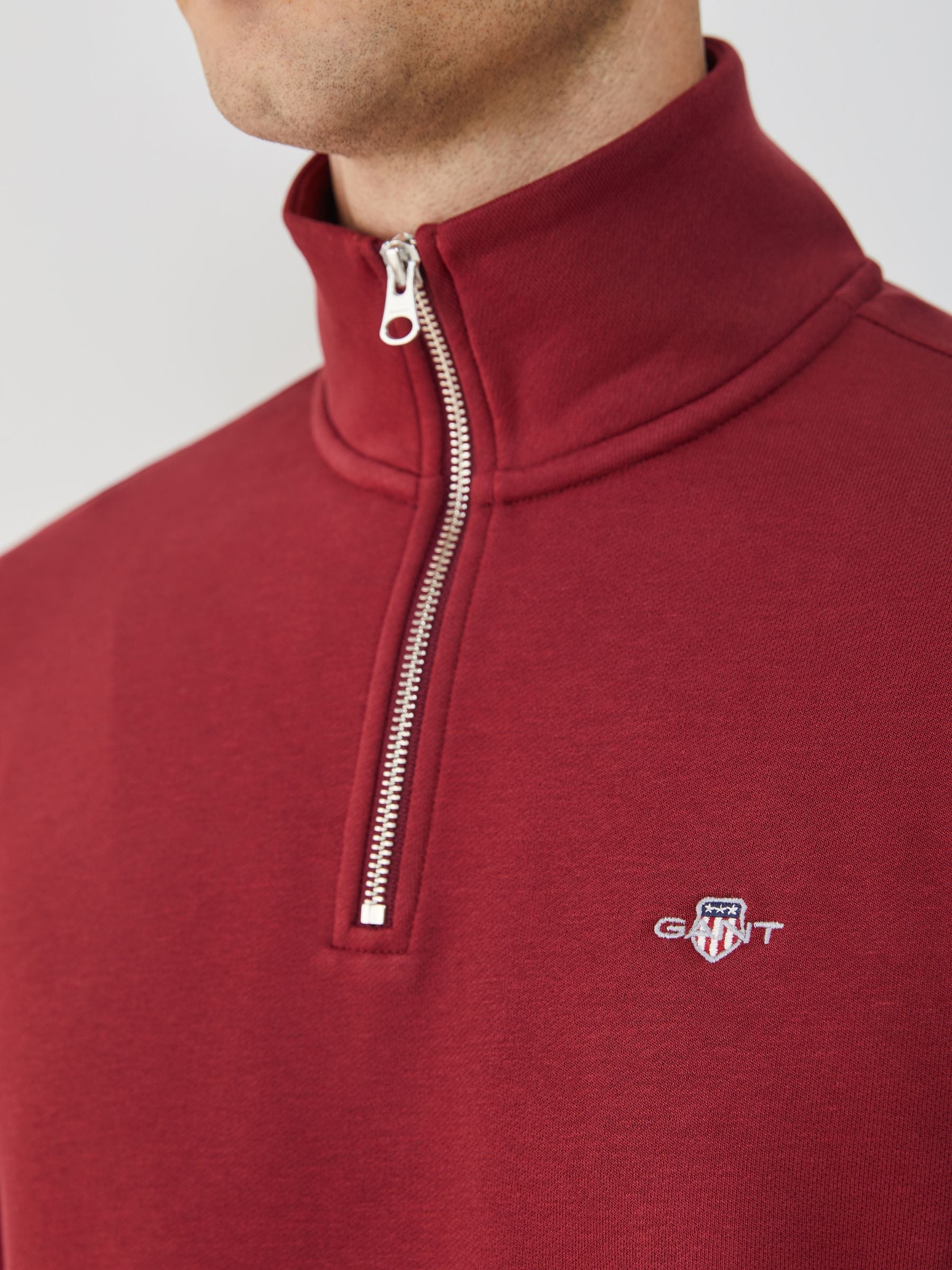 Buy Червоний - Світшот GANT Shield Logo Half Zip Sweatshirt з