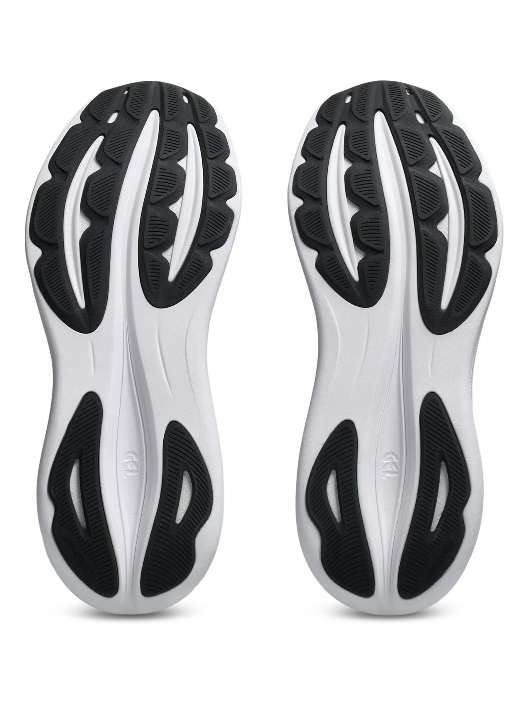 Cumpără Negru - Pantofi de alergare ASICS Gel Pulse 17 from Next