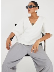 River Island V-Neck Interlock T-Shirt - Imagem 1 de 4