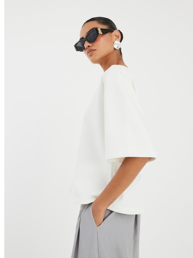 River Island V-Neck Interlock T-Shirt - Imagem 4 de 4
