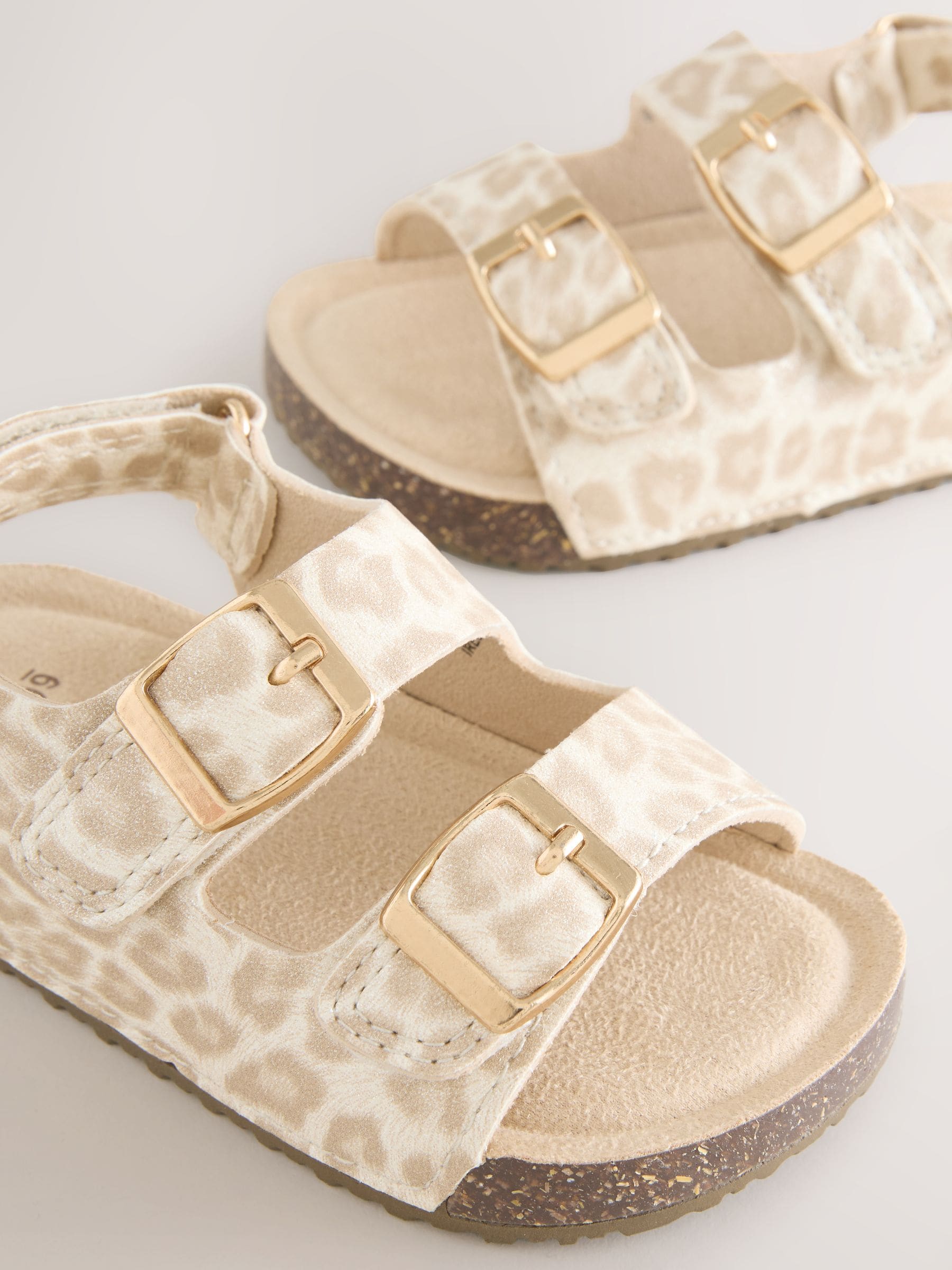 Buy Animal Standard Fit (F) Double Buckle Cushioned Footbed