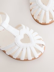 أبيض - صنادل للمناسبات بتصميم صياد مع تفاصيل قلب - صورة 2 من 5