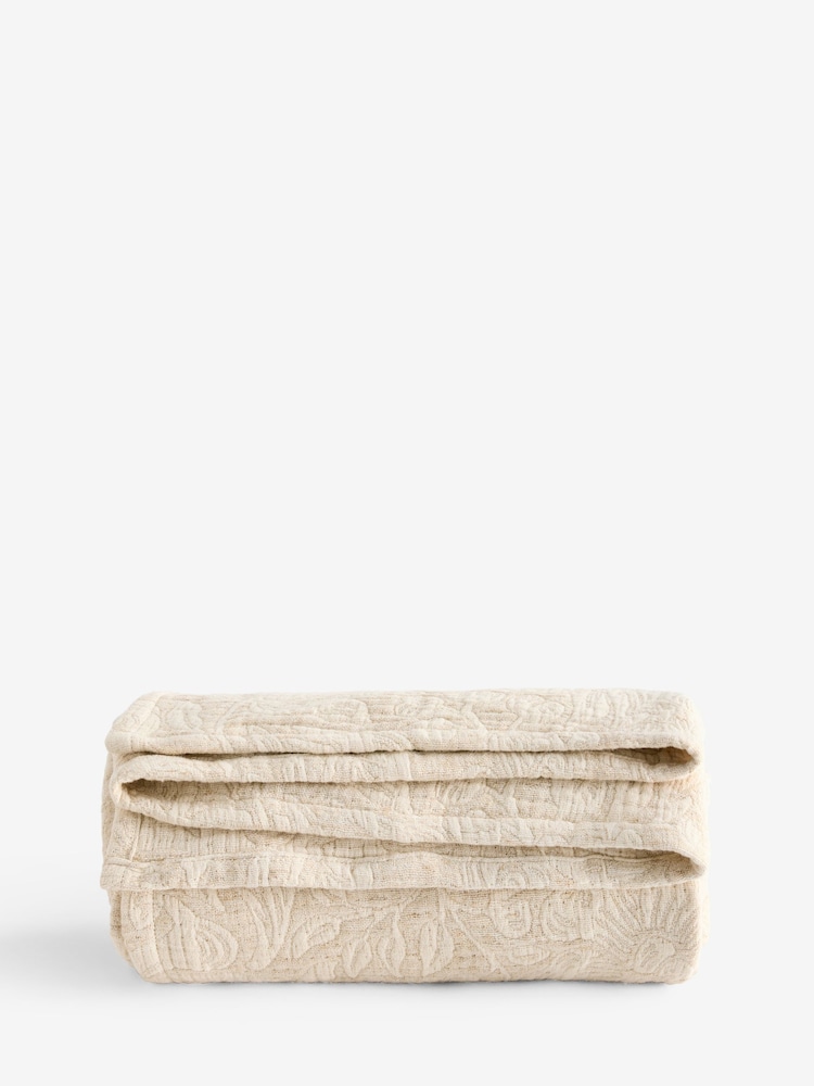 Nina Campbell Natural Floral Jacquard Throw - Image 4 of 4