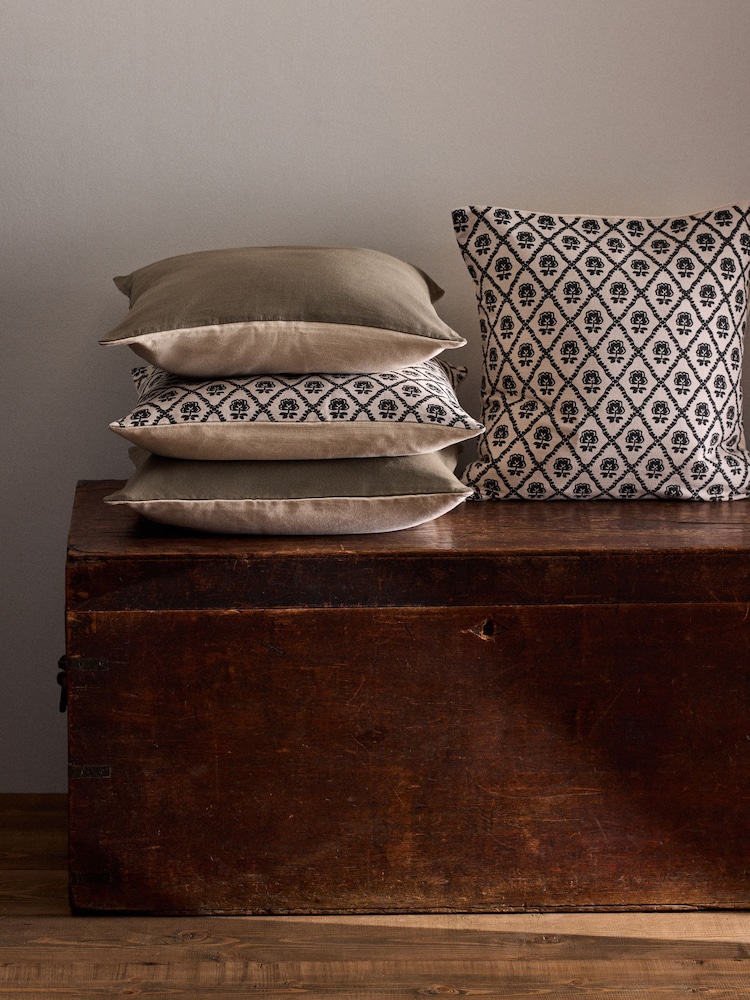 The Set 4 Pack Natural Woodblock Printed Cotton Cushion Covers - Image 2 of 4 The Set 4 Pack Natural Woodblock Printed Cotton Cushion Covers - Image 2 of 4