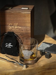 Selbrae House Grey Highland Cow Whisky Drinks Set - Image 1 of 2