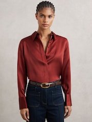 Reiss Ameira Silk-Satin Concealed-Placket Shirt - Imagem 3 de 6