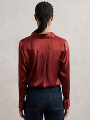 Reiss Ameira Silk-Satin Concealed-Placket Shirt - Imagem 5 de 6