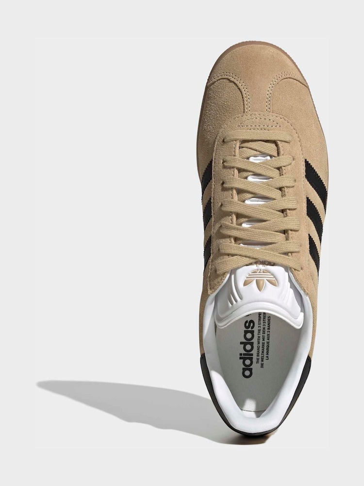 adidas gazelle silver green womens adidas Originals Gazelle x Manchester United - Utility Black/Preloved  Yellow/Gum 4 main image 0