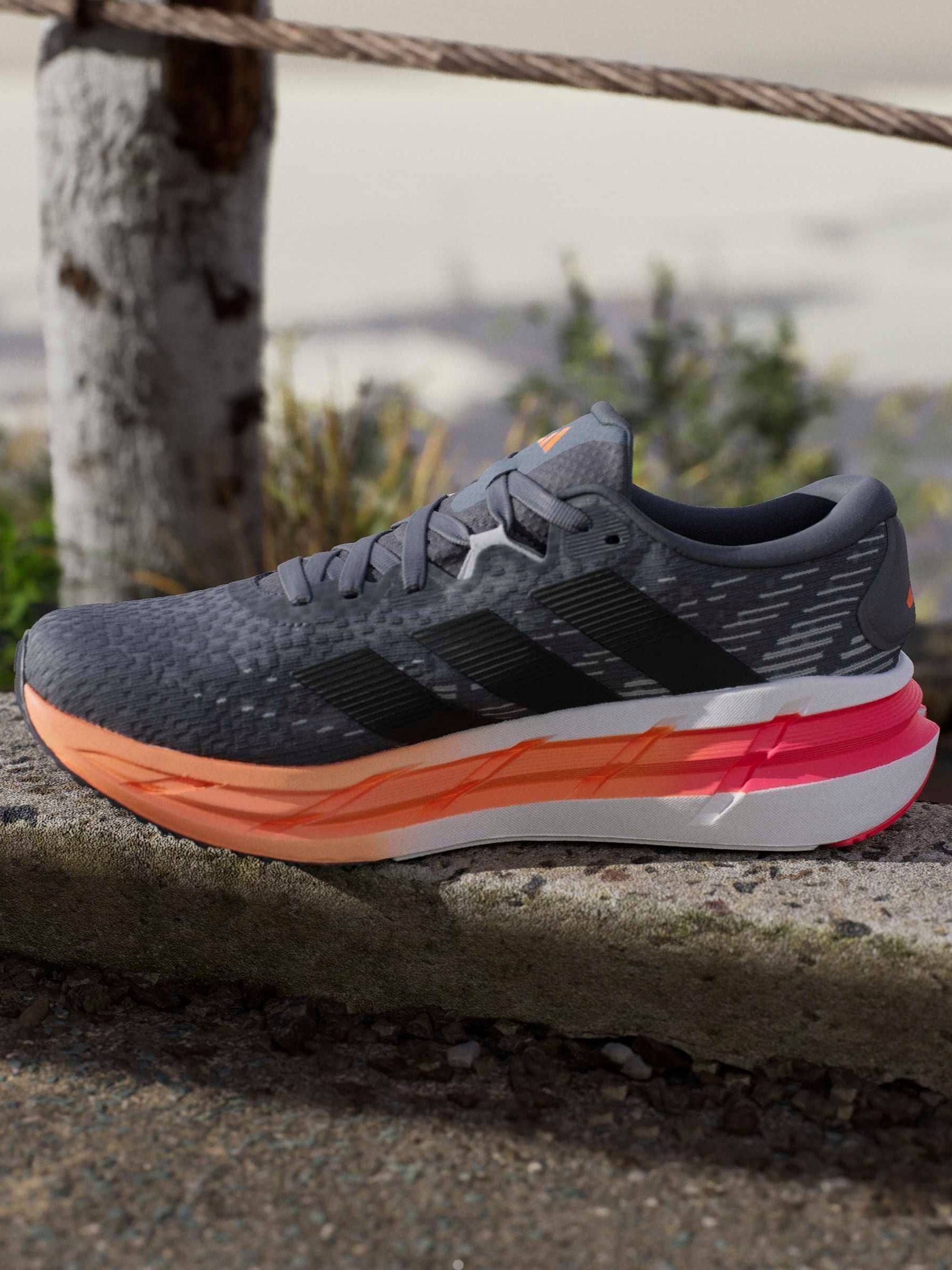 Next：日本 adidas Adistar 4 ランニングシューズ from Next Japan