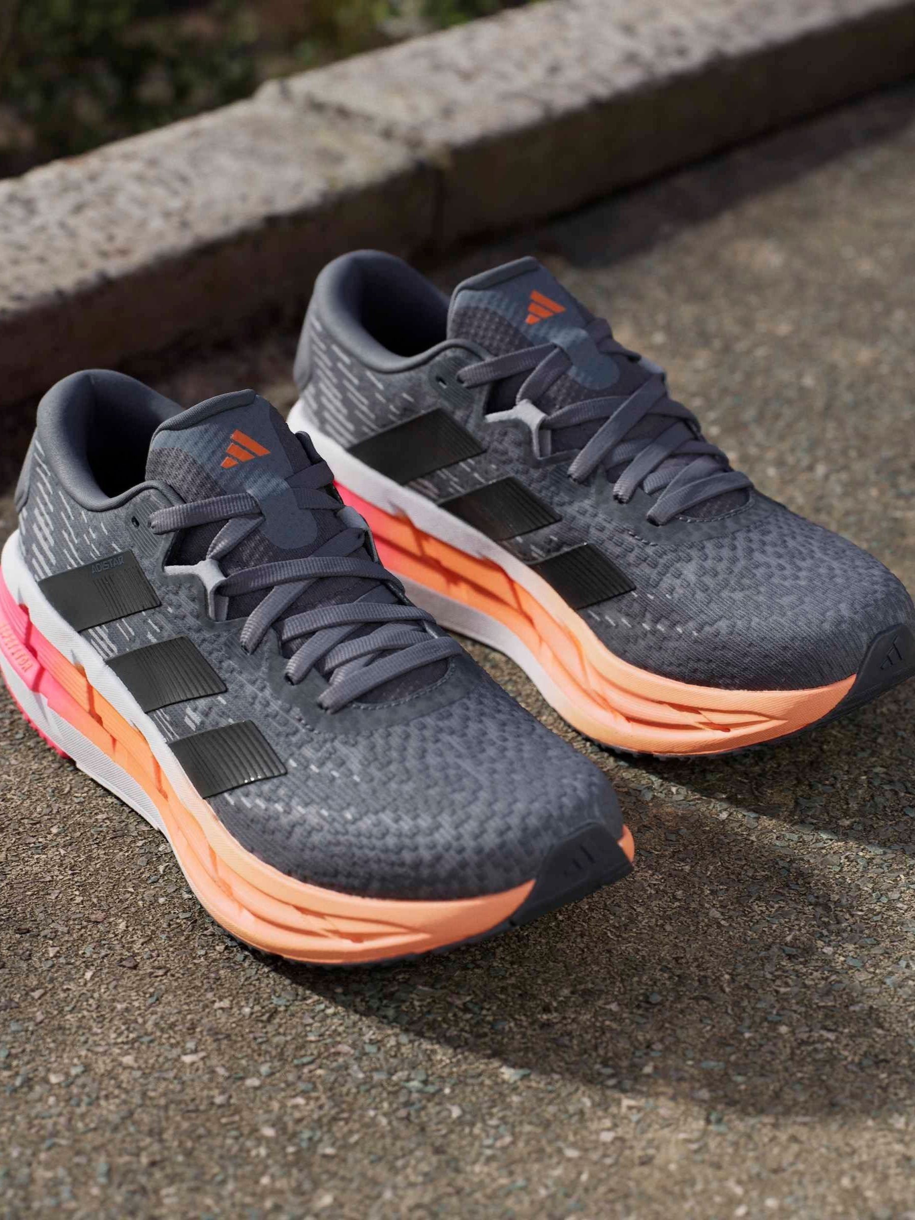 Next：日本 adidas Adistar 4 ランニングシューズ from Next Japan