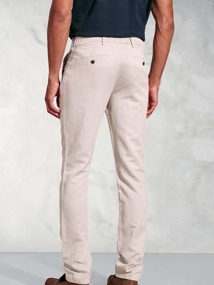 Brook Taverner White Single Pleat Tapered-Leg Linen Cotton Trousers - Image 2 of 3