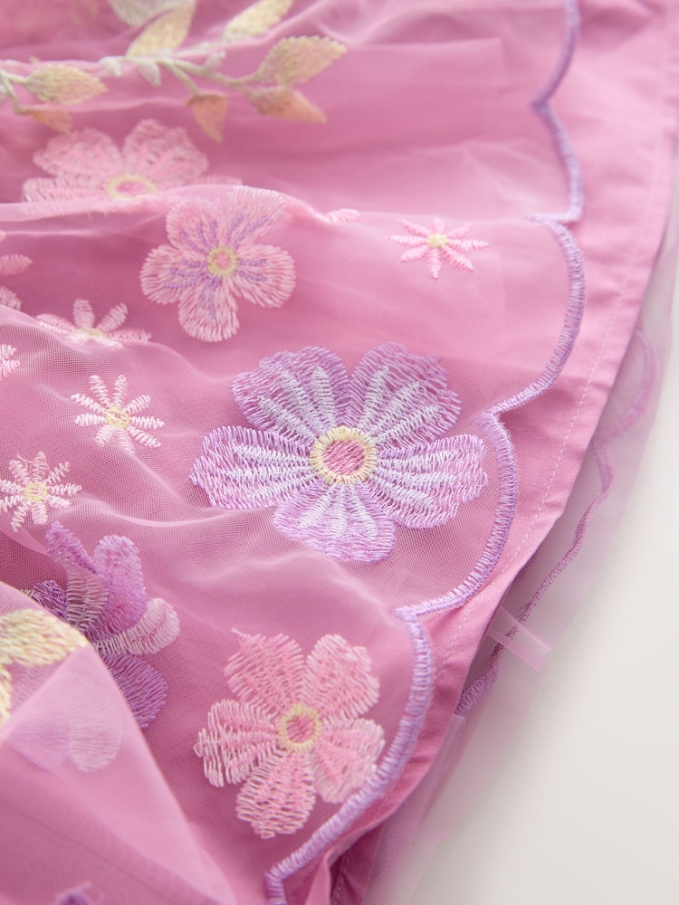 وردي - Flower Embroidered Tiered Occasion Dress (3-16yrs) - صورة 4 من 4 وردي - Flower Embroidered Tiered Occasion Dress (3-16yrs) - صورة 4 من 4