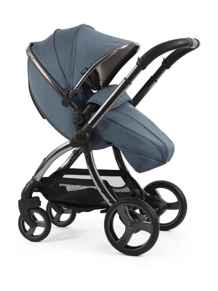 egg Topaz 3 Luxury Bundle with Shell Car Seat & Base - Image 2 of 5