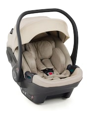 egg Feather 3 Luxury Bundle with Shell Car Seat & Base - Image 4 of 5
