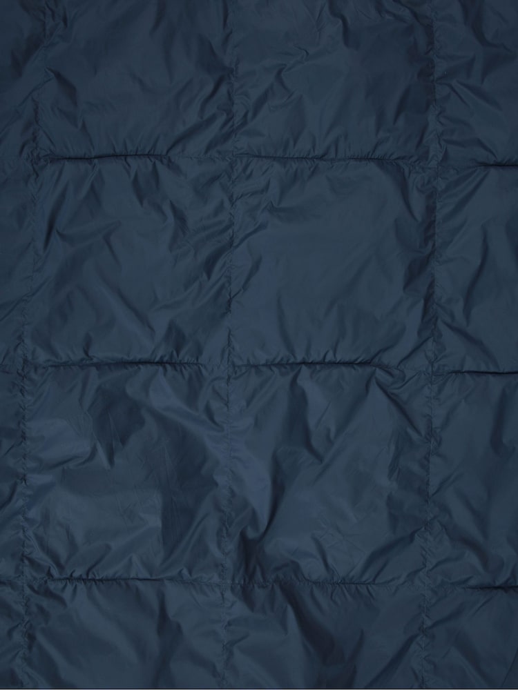 Animal Blue Printed Packaway Quilted Blanket - Image 6 of 6