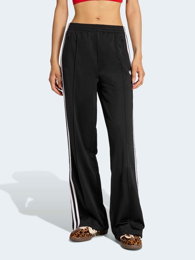 adidas Originals Firebird Loose Trousers - صورة 1 من 6 adidas Originals Firebird Loose Trousers - صورة 1 من 6
