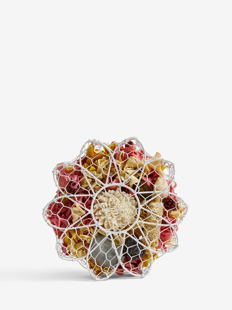 Natural Daisy Floral Peach & Freesia Potpourri - Image 5 of 5