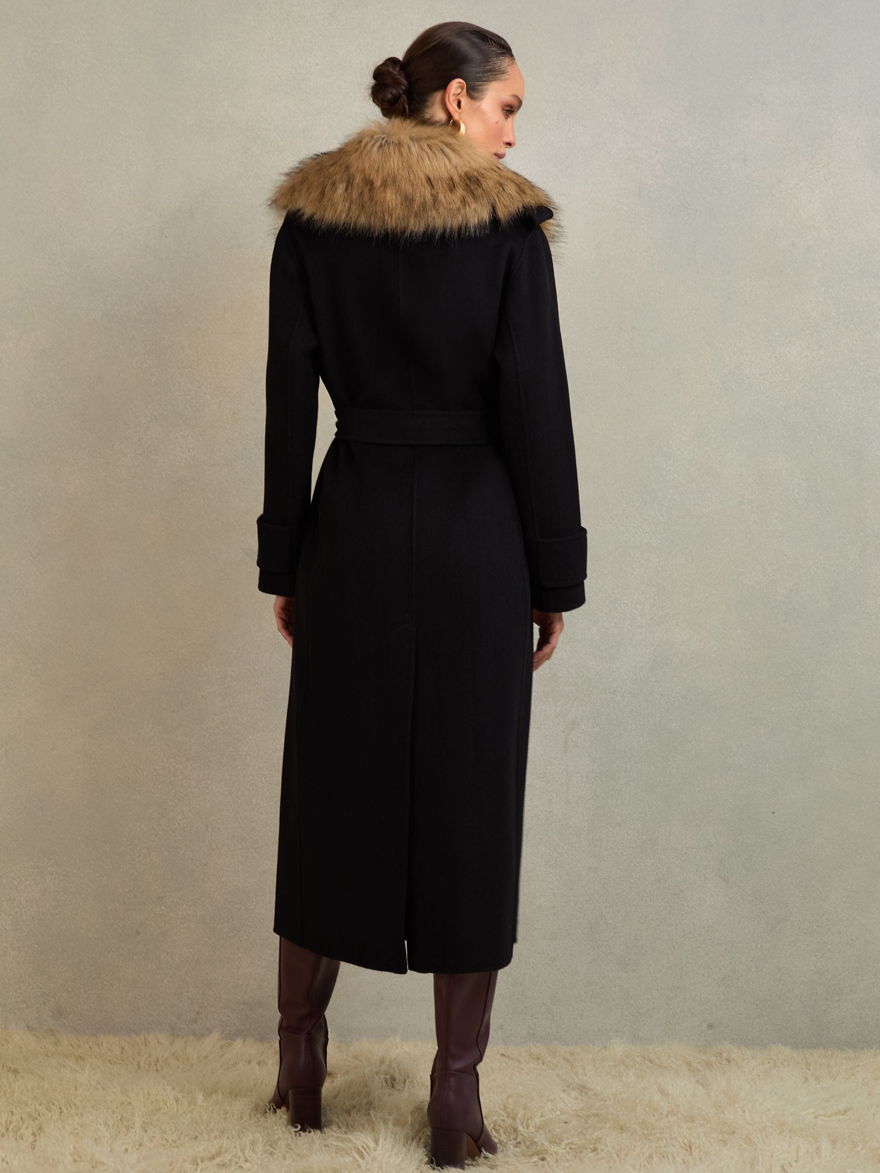 タイムセール！Acka. layered collar boa coat Buy Atelier Black Jolene Atelier Wool Faux-Fur Collar Coat from