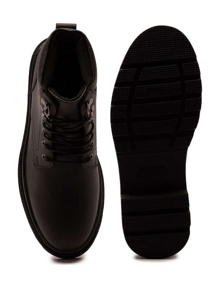 Off The Hook Black Jones Leather Lace Up Casual Ankle Boots - Image 6 of 6