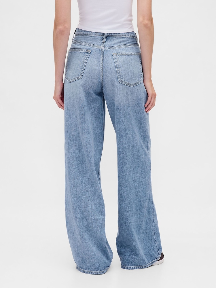 Gap Light Wash Blue Mid Waisted UltraSoft Baggy Jeans - Image 2 of 9