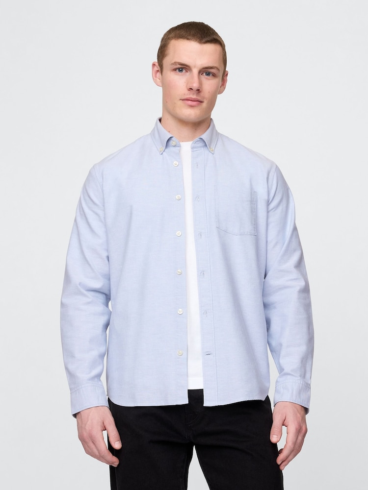 Gap Blue Oxford Shirt - Image 1 of 5 Gap Blue Oxford Shirt - Image 1 of 5