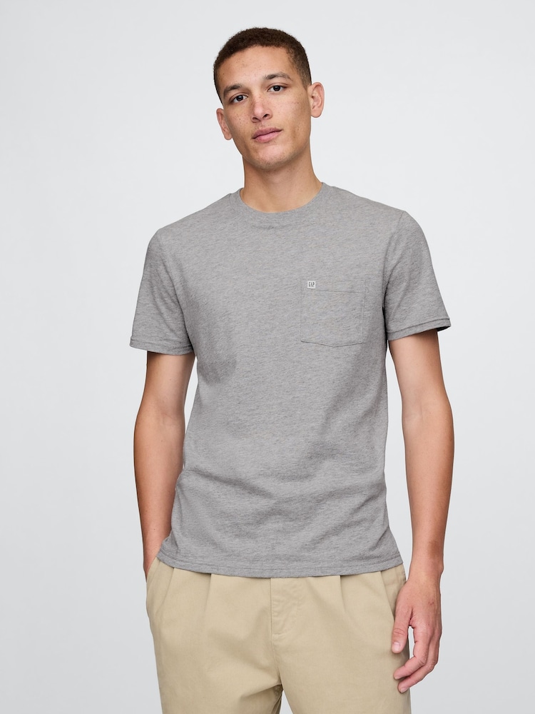 Gap Grey Pocket Short Sleeve T-Shirt - Image 1 of 5 Gap Grey Pocket Short Sleeve T-Shirt - Image 1 of 5