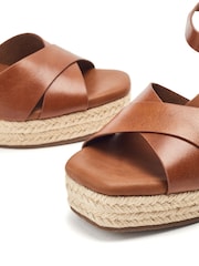 Marrón - Moda in Pelle Jasminium Cross-Over Jute Wedges - Imagen 4 de 4