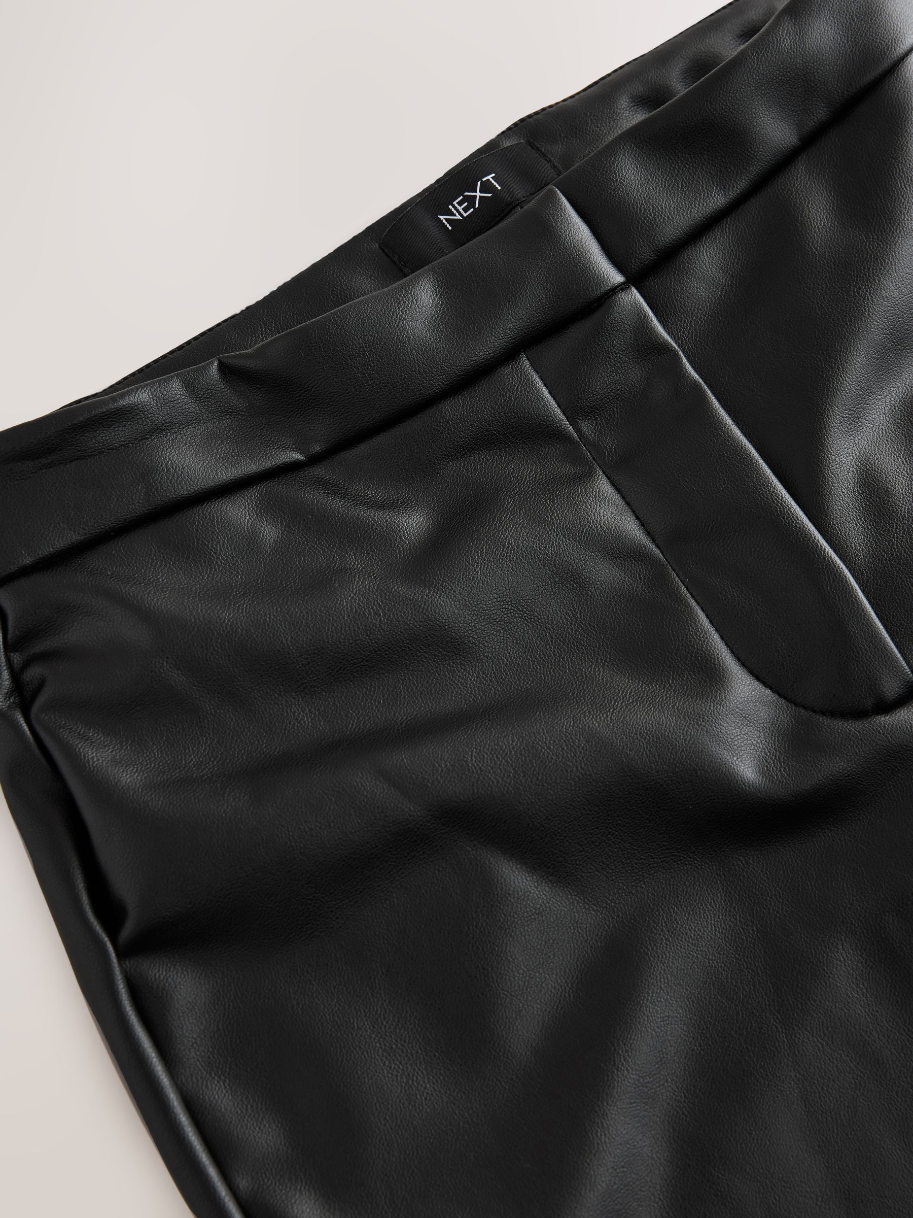 Cumpără Negru - Faux Leather Skinny Fit Trousers from Next Romania