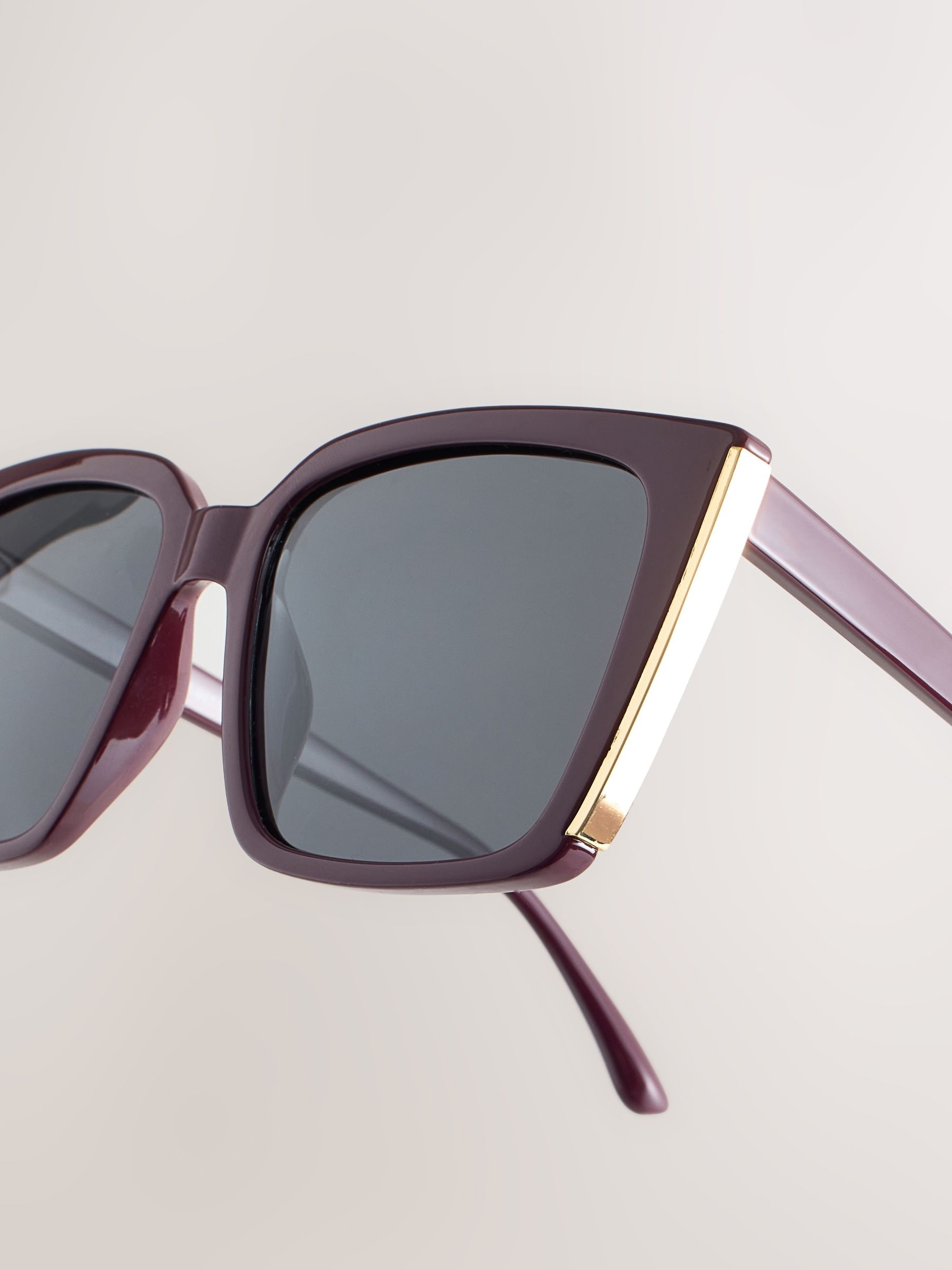 SUNGLASSES \
