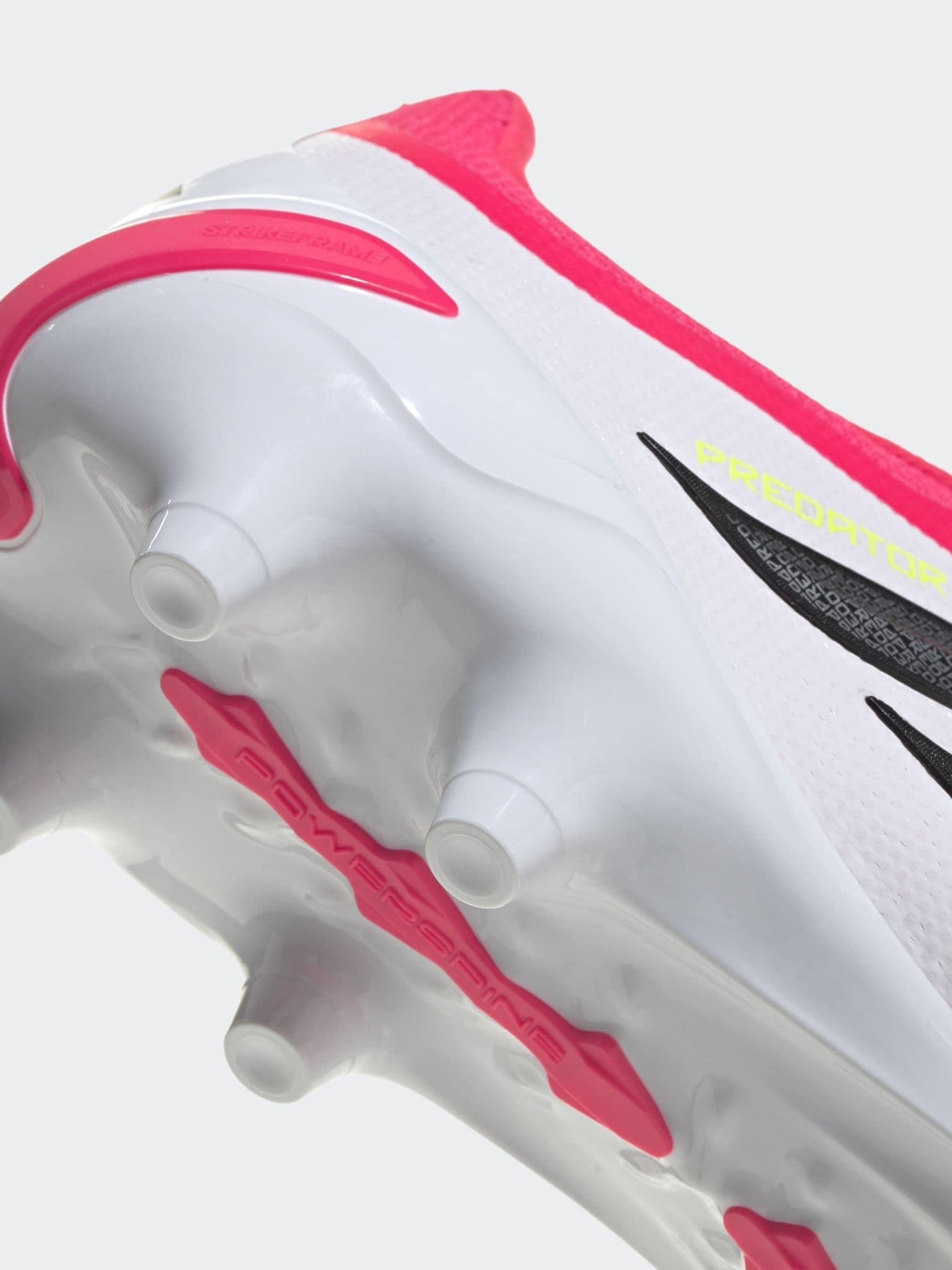 Next：日本 adidas Predator League FoldOver Tongue 人工芝用サッカー