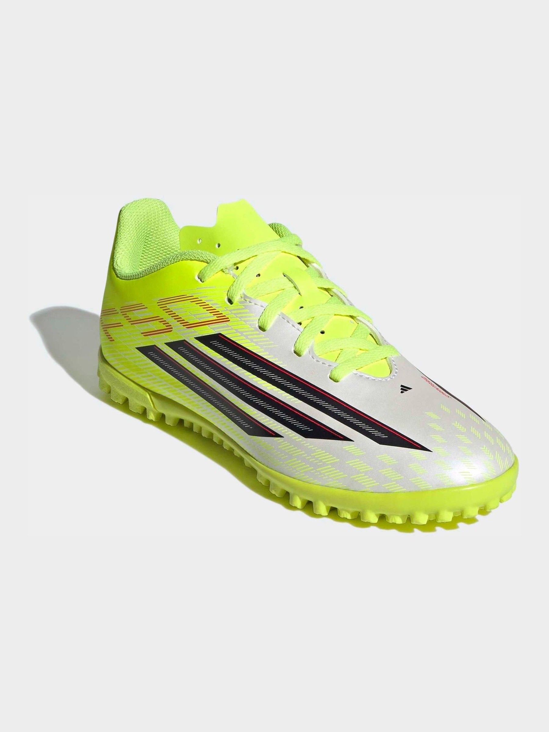 Next：日本 イエロー - adidas キッズ F 50 Club ターフ サッカー