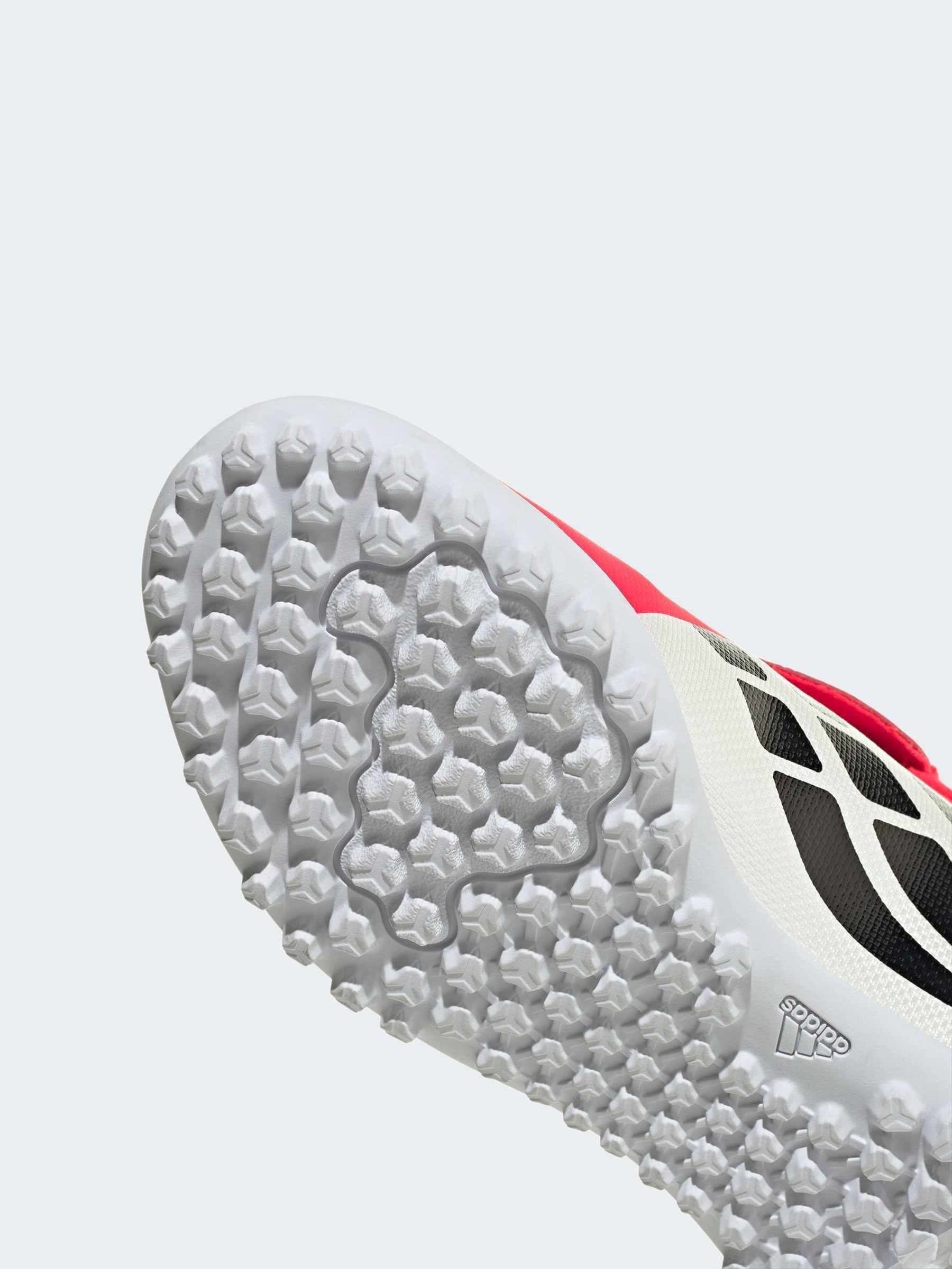 Next：日本 レッド - adidas Predator Club 折り返しタン ターフ