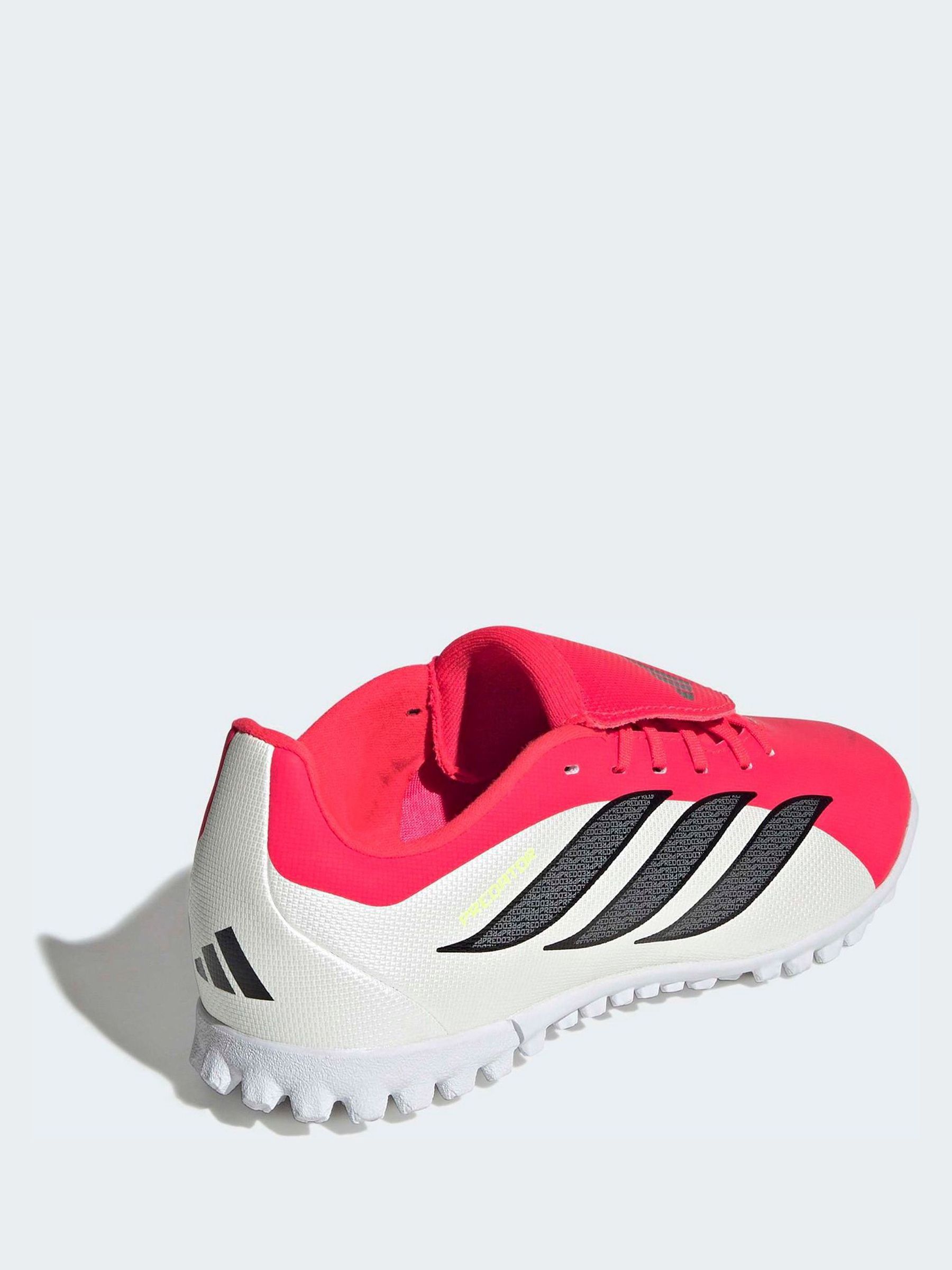 Next：日本 レッド - adidas Predator Club 折り返しタン ターフ