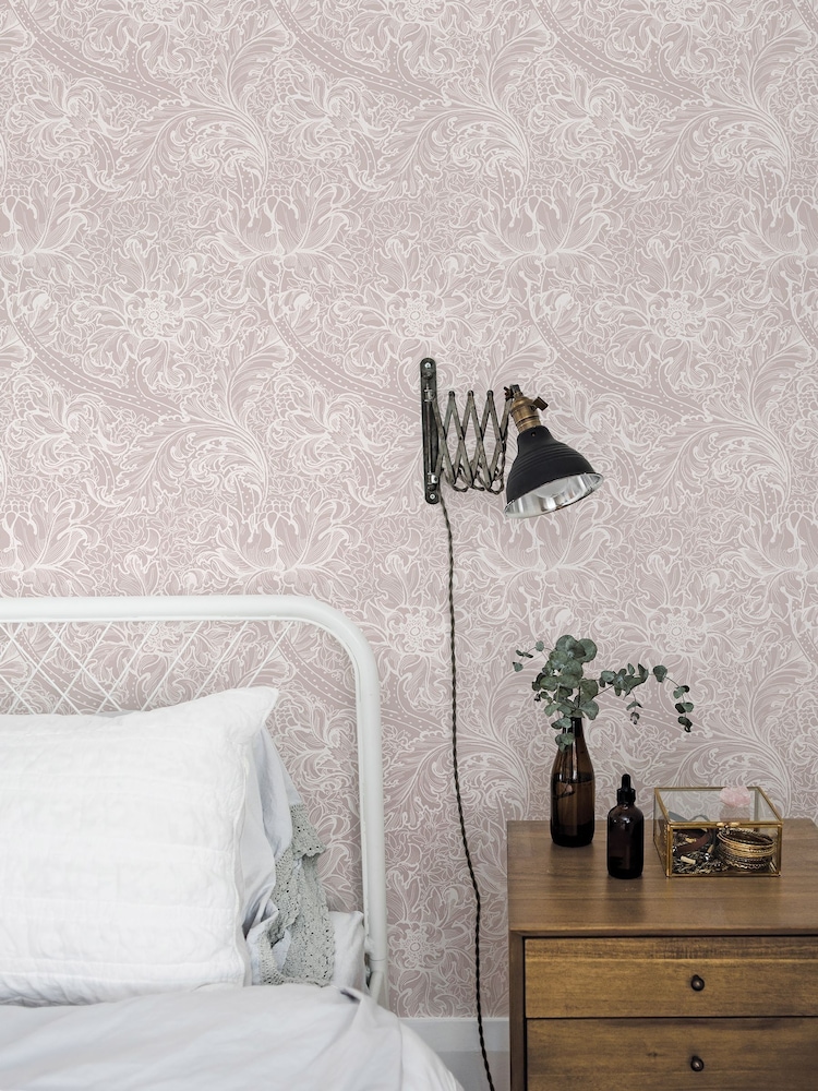 Laurence Llewelyn-Bowen Pink Morris Major Floral Print 10M Wallpaper - Image 1 of 4