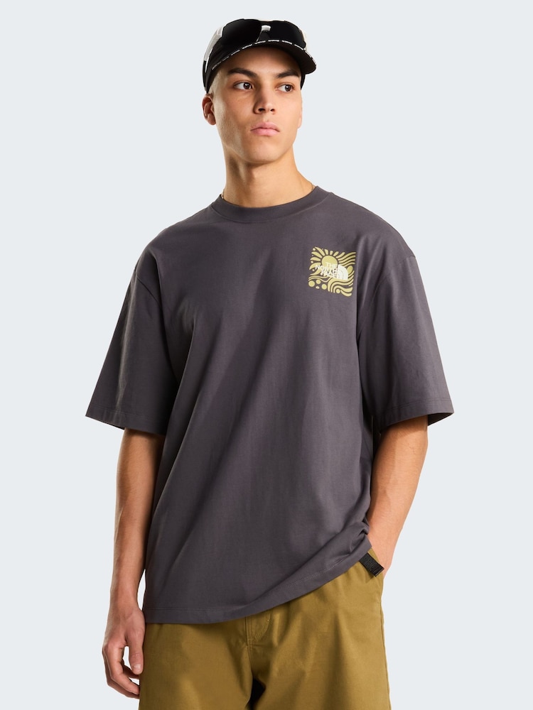 The North Face Grey Sun Back Graphic Oversized T-Shirt - Image 2 of 9