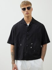 Camisa River Island Regular fit com recorte na palma da mão - Imagem 2 de 4