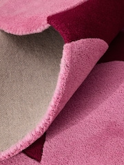 Eleanor Bowmer Red/Pink Squiggle Wool Tufted Rug - Image 4 of 5