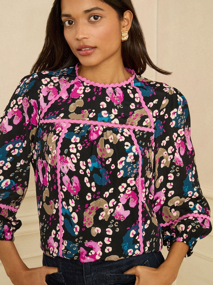 Love & Roses Black Animal Crew Neck Ric Rac Blouse - Image 2 of 4