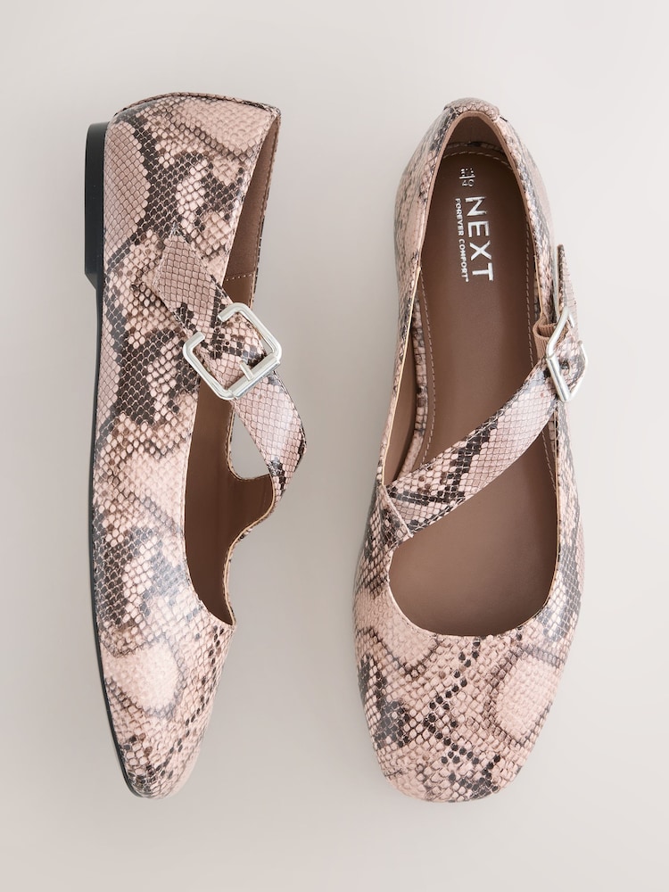 ثعبان - Forever Comfort® Asymmetric Mary Jane Shoes - صورة 1 من 5 ثعبان - Forever Comfort® Asymmetric Mary Jane Shoes - صورة 1 من 5