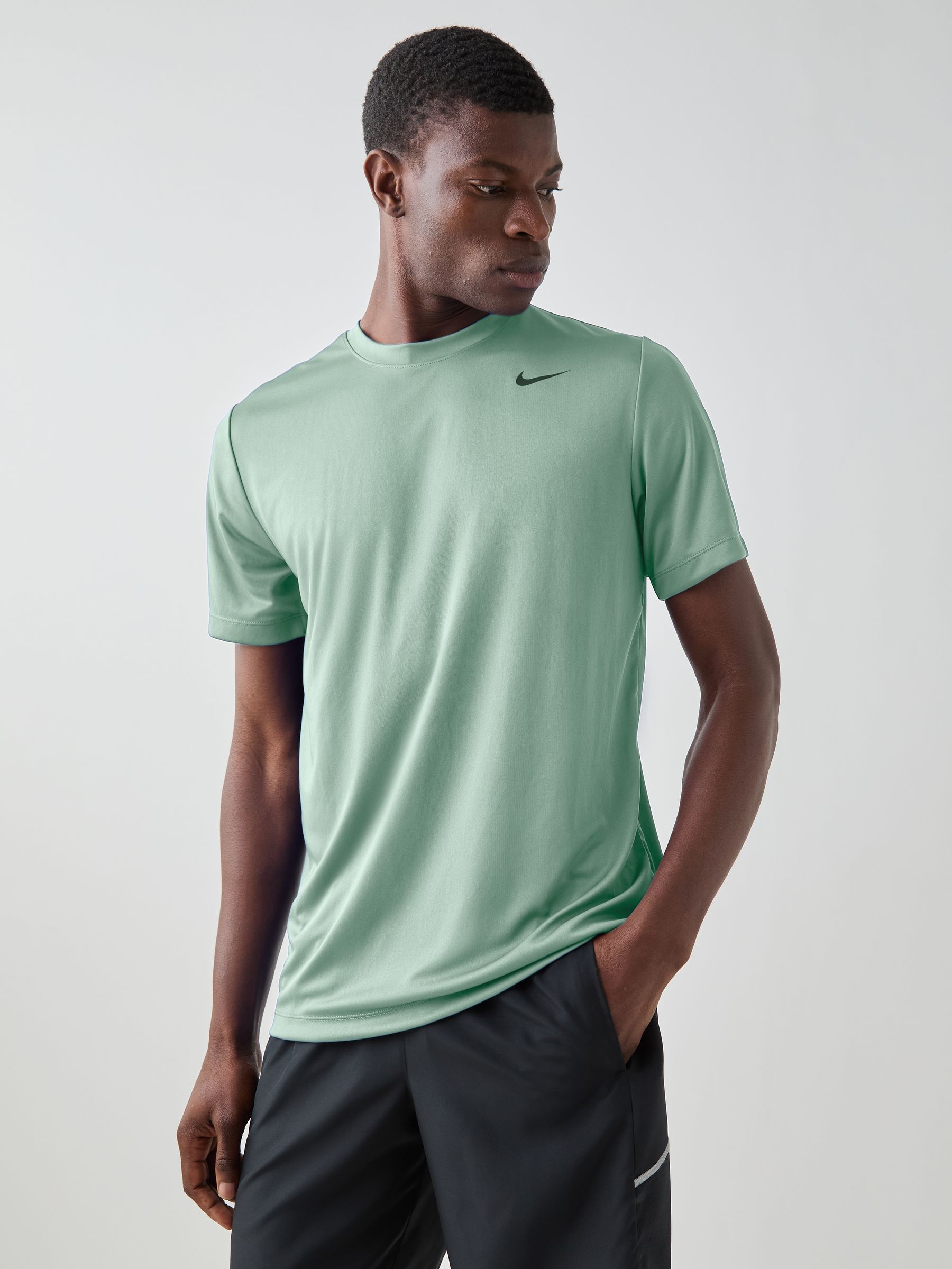 Next：日本 スチームグリーン - Nike Dri-FIT Flex 機能性 Tシャツ