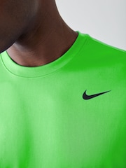 Green Strike - Nike Dri-FIT Flex Performance T-Shirt - Obraz 4 z 4