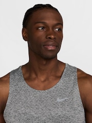 Nike Smoke Grey Stride Dri-FIT ADV Running Vest - Image 4 of 6