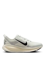 Nike White Vomero 18 Running Trainers - Image 1 of 5