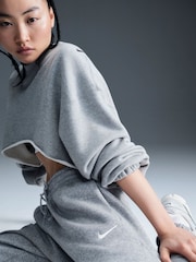 Gri mediu - Pantaloni sport cu talie înaltă Nike Oversized Phoenix Fleece - Imaginea 4 din 6